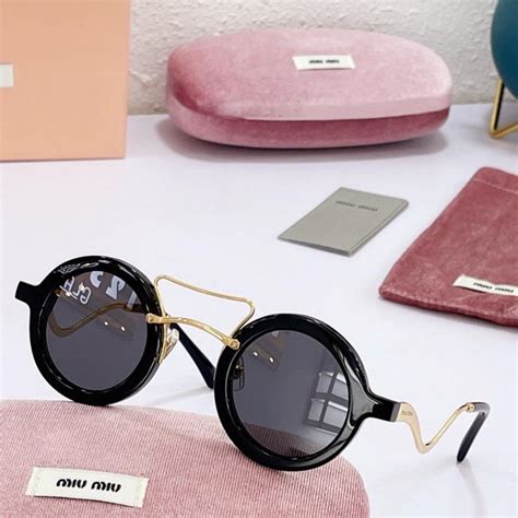 AAA+ MIU MIU